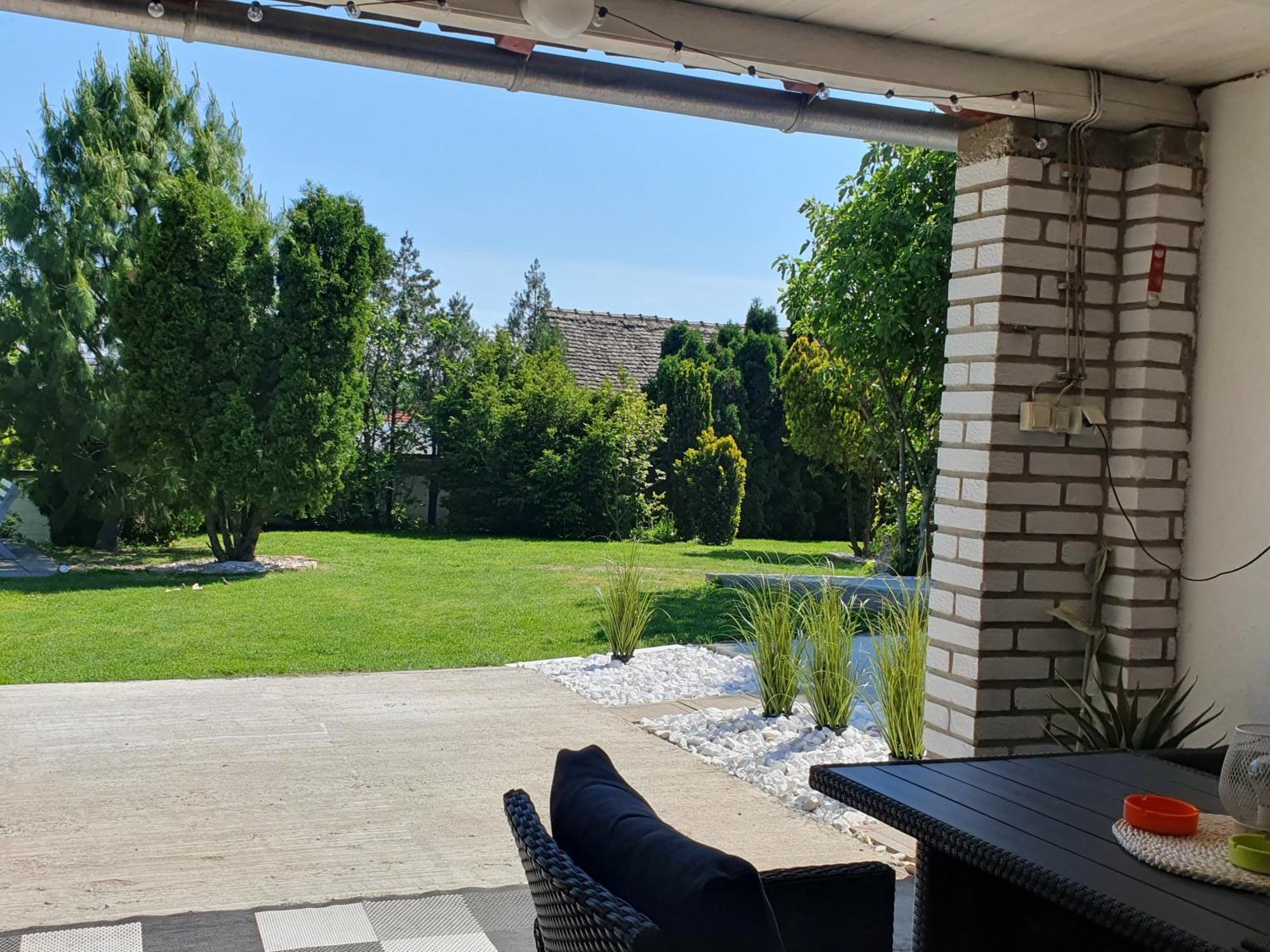 Afrodita Apartment Vrdnik Buitenkant foto